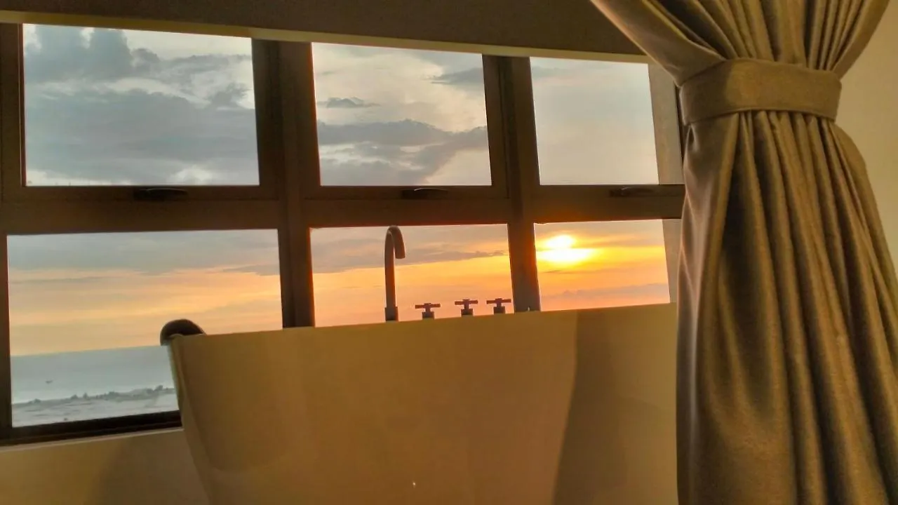 New Stylish Seaview Bali Residences Studio Near Jonker 4 Pax Malacca Apartment