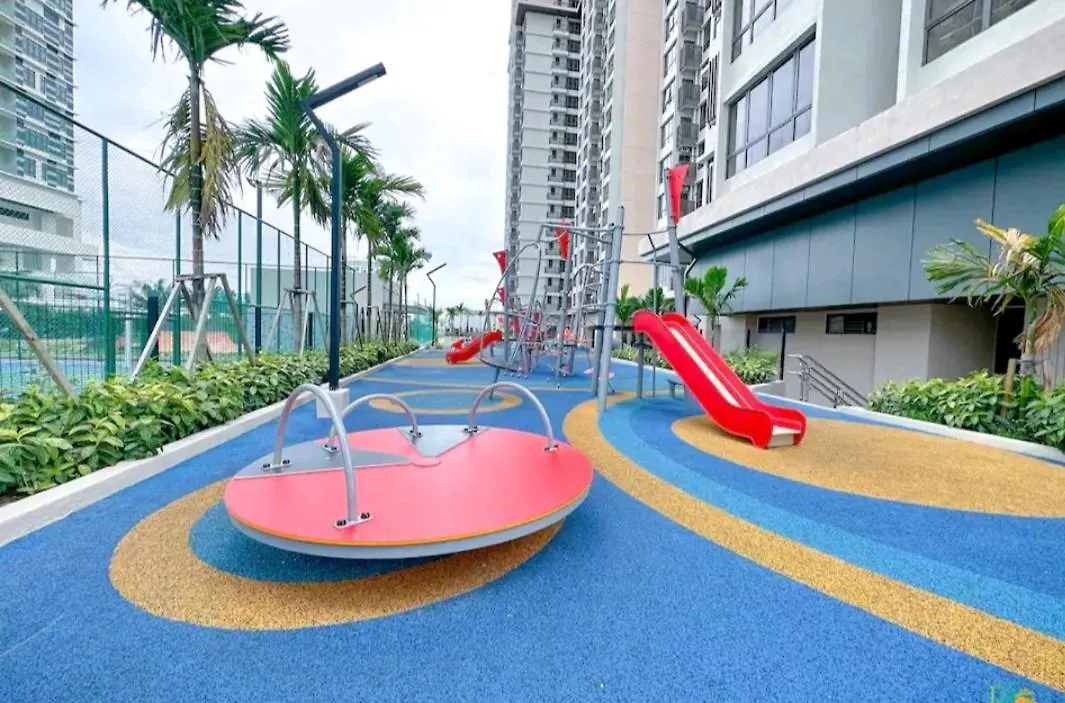 New Stylish Seaview Bali Residences Studio Near Jonker 4 Pax Malacca Apartment